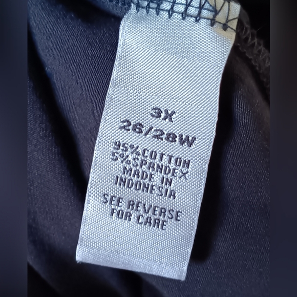 💜3/$25 Catherines 3X 26/28W Black and Silver Patterned Shirt - Picture 9 of 9